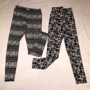 🖤Black and white leggings🖤